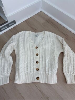cupcakes & cashmere Ivory Cable-Knit Button Cardigan